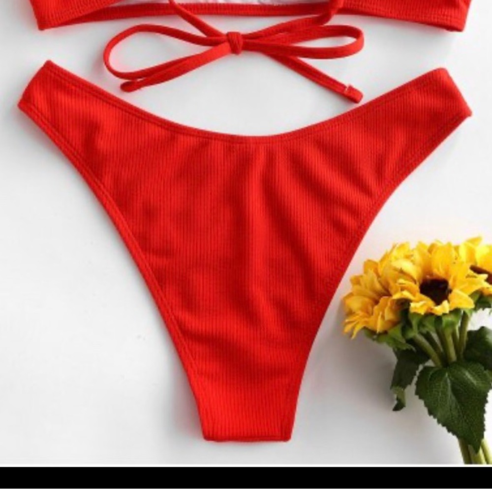 ZAFUL Red Ribbed Bottoms - Picture 2 of 3